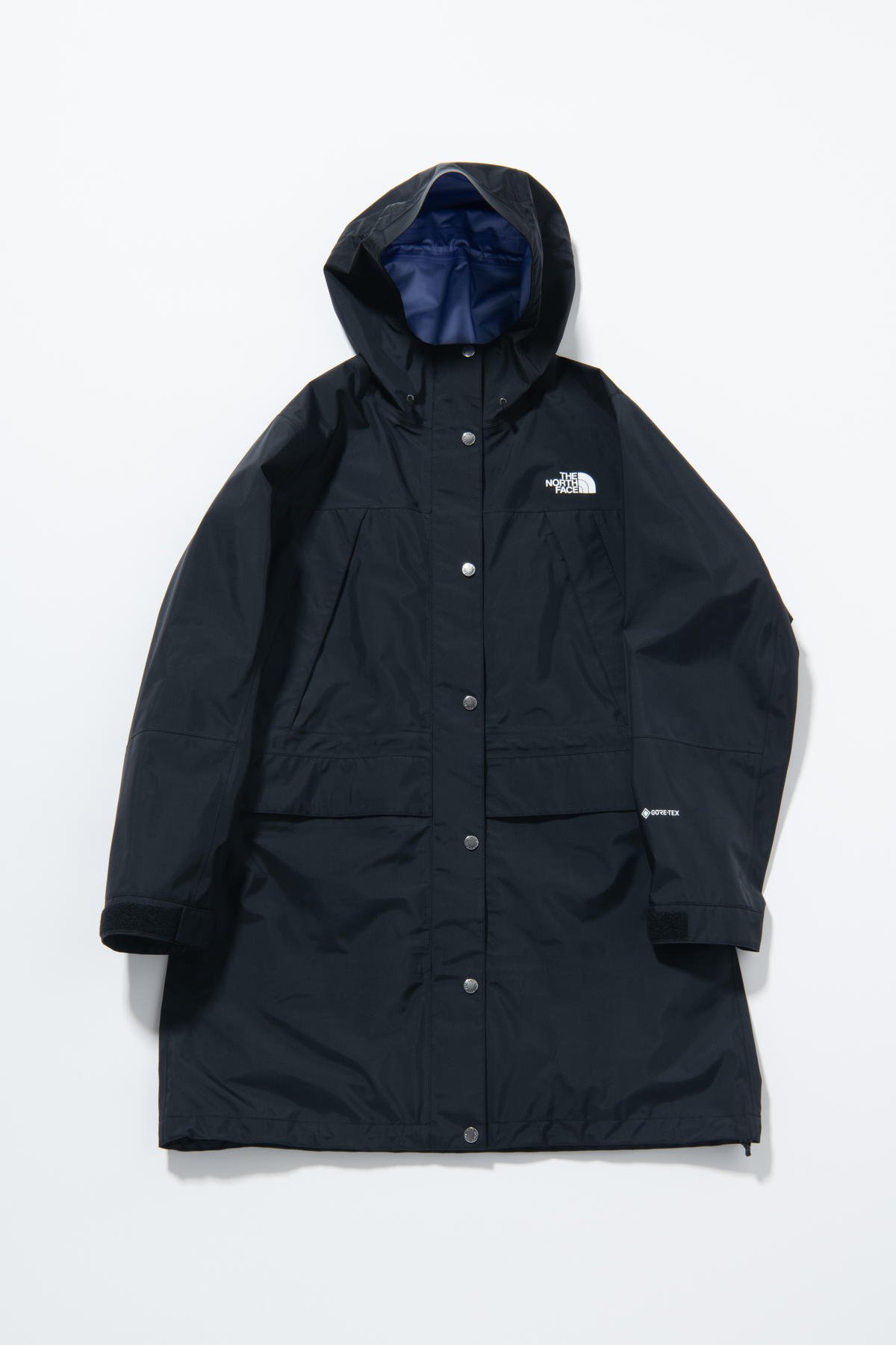 ザ・ノース・フェイス』の「マウンテンレインテックスコート」があれば